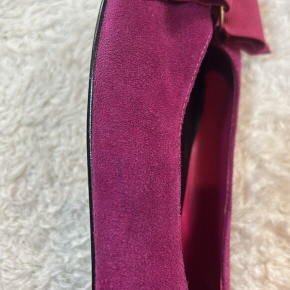 Vintage 80s Sutton Plaza magenta suede bow tow flats, 9 - Picture 10 of 10